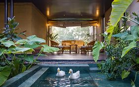 Elivaas Hari Bagh 4 Bhk Villa With Gaming Zone & Art Nook